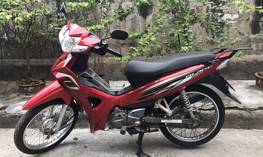 Honda Blade 110 2016 (Red-White-Black) - Happy Zip Motorbikes