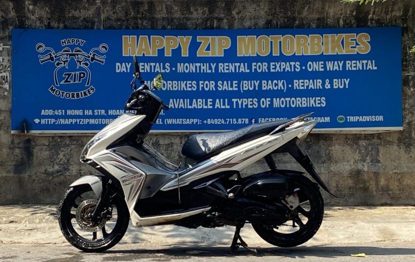 HONDA AIR BLACE WHITE 125CC